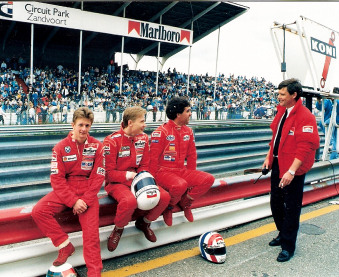 Opel Lotus 1988 Zandvoort met Mika Hakkinen en Allan McNisch en Jim Dean van Philip Morris