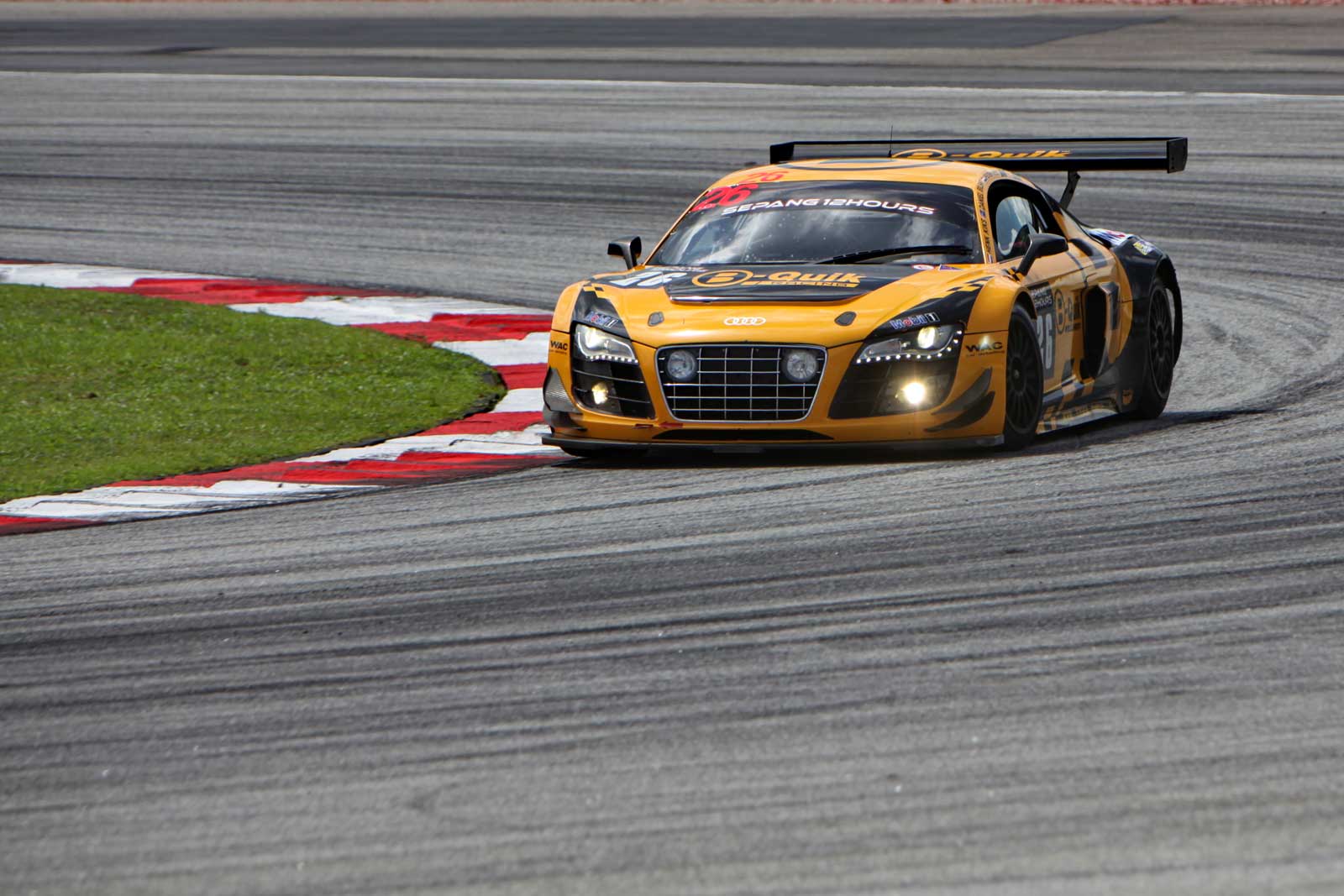 B-QUIK RACING returns to Sepang 12hours